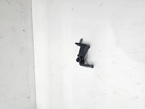ZAWIAS DRZWI PRAWY AUDI A4 B9 Q5 FY 80A831404D