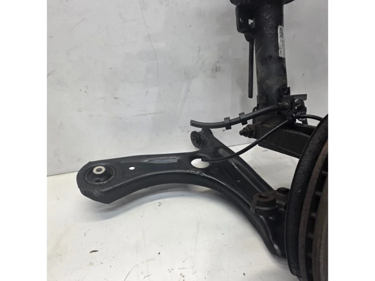 ZWROTNICA PRAWA KOMPLETNA AUDI A1 8X VW SKODA 6R0413031AR 6R0407152F R*2*
