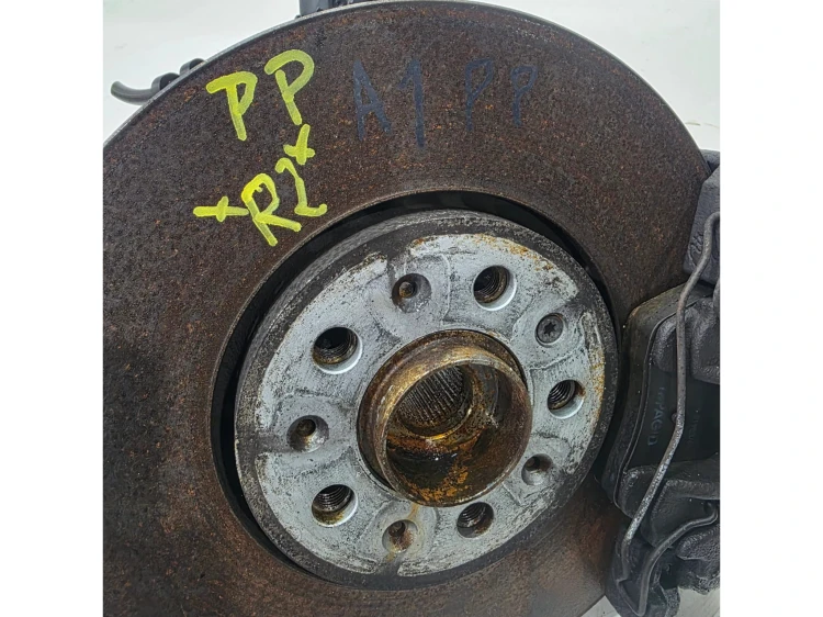ZWROTNICA PRAWA KOMPLETNA AUDI A1 8X VW SKODA 6R0413031AR 6R0407152F R*2*