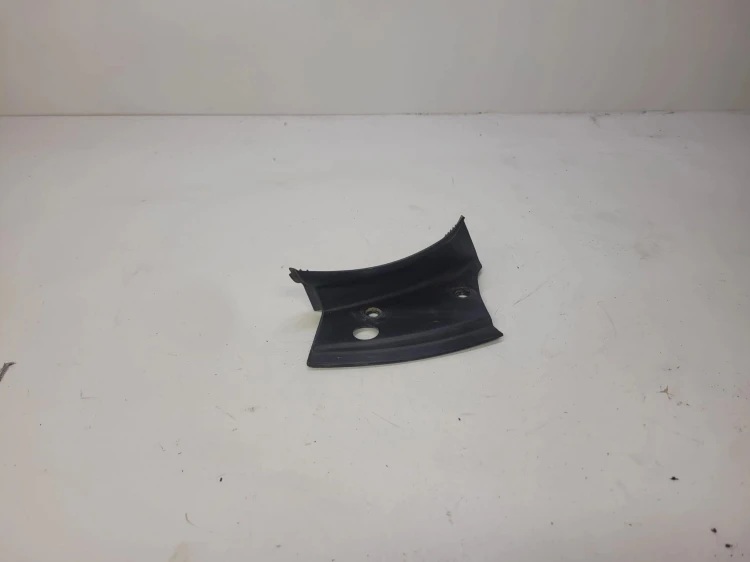 ZAŚLEPKA OSŁONA LAMPY PRAWA A3 8P CABRIO 8P7863052