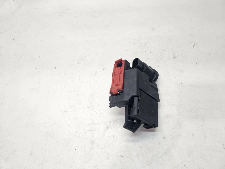 ROZDZIELACZ PRĄDU KLEMA + AUDI Q5 80A FY 80A941823A 8W0941824AQ