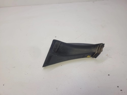 ZAŚLEPKA OSŁONA LAMPY PRAWA A3 8P CABRIO 8P7863052