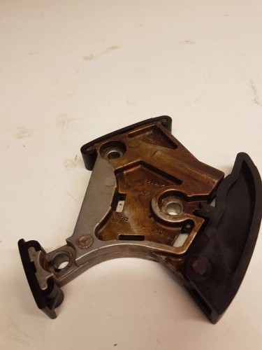 NAPINACZ ŁAŃCUCHA ROZRZĄDU AUDI 2.0 TFSI 06B115130