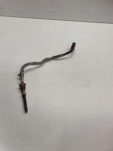 CZUJNIK TEMPERATURY SPALIN AUDI A4 A5 059906088BK
