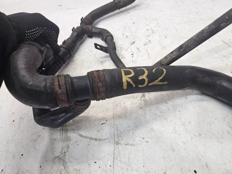 RURA WĄŻ WODY AUDI A3 S3 R32 VR6 VW GOLF 1K0122051AT