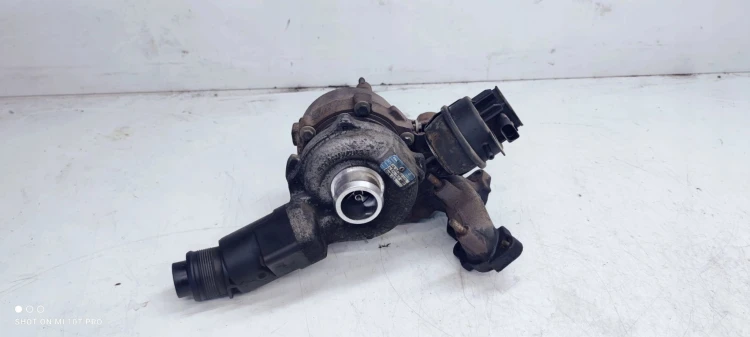 TURBOSPRĘŻARKA VW AUDI A4 A6 A5 03L145702D 2.0 TDI