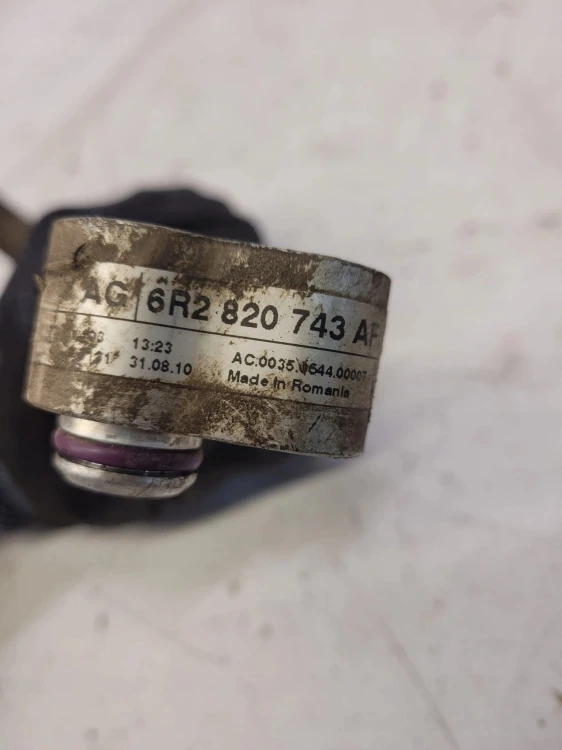 WĄŻ PRZEWÓD KLIMATYZACJI AUDI VW 6R2820743AF UK