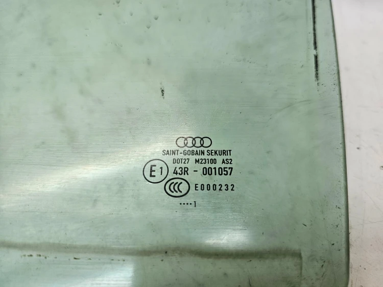 SZYBA BOCZNA DRZWI LEWY TYŁ AUDI A3 8P4 SPORTBACK 2011R