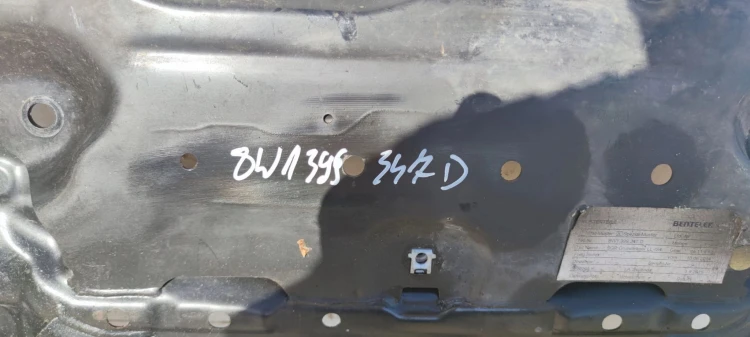 TRAWERS SANKI PRZÓD AUDI A4 B9 EU 8W1399347D