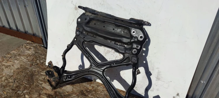 TRAWERS SANKI PRZÓD AUDI A4 B9 EU 8W1399347D