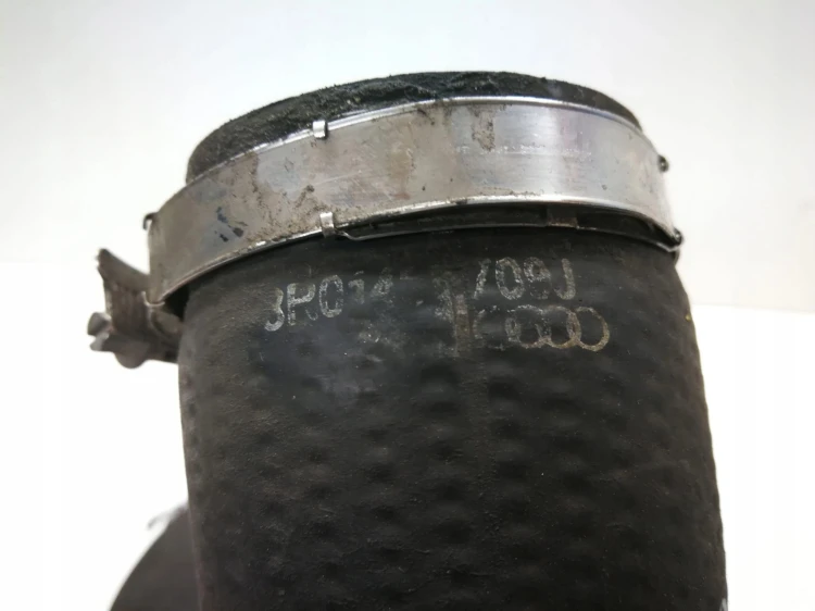 RURA WĄŻ INTERCOOLERA AUDI Q5 8R 3.0 8R0145709J