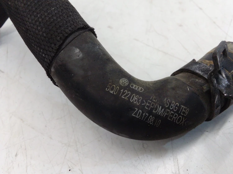 RURA WĄŻ WODY AUDI VW SKODA ORYGINAŁ 5Q0122063