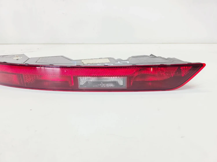 LAMPA LEWY TYŁ W ZDERZAK AUDI Q5 FY 80A945069A