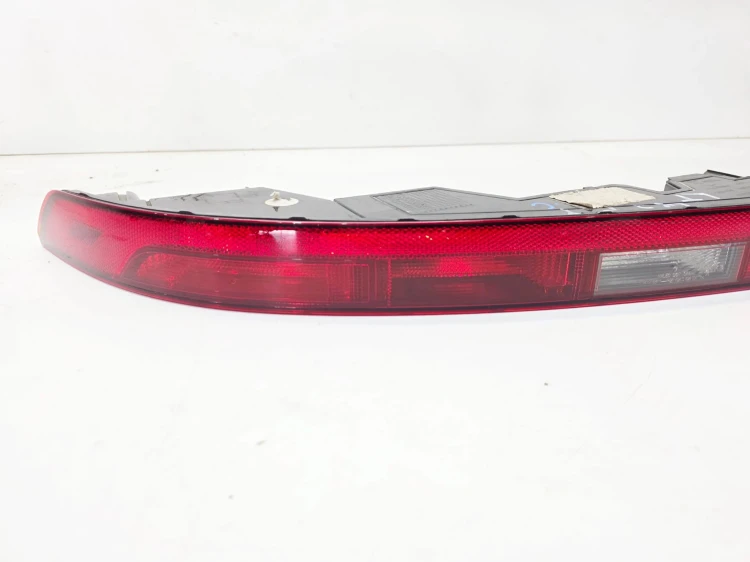 LAMPA LEWY TYŁ W ZDERZAK AUDI Q5 FY 80A945069A