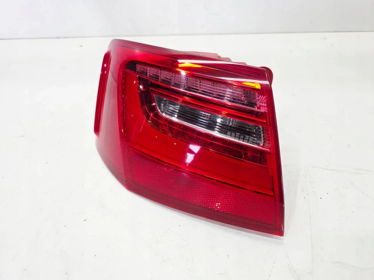 LAMPA LEWY TYŁ W BŁOTNIK LED AUDI A6 C7 SEDAN 4G5945095A