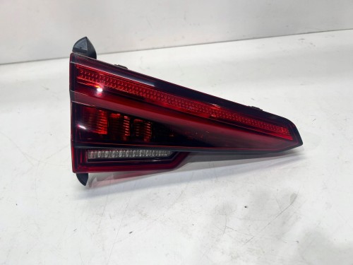 LAMPA LEWY TYŁ W KLAPĘ LED AUDI A4 B9 SEDAN 8W5945093B