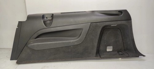BOCZEK BAGAŻNIKA PRAWY AUDI Q7 4L 4L0863880G
