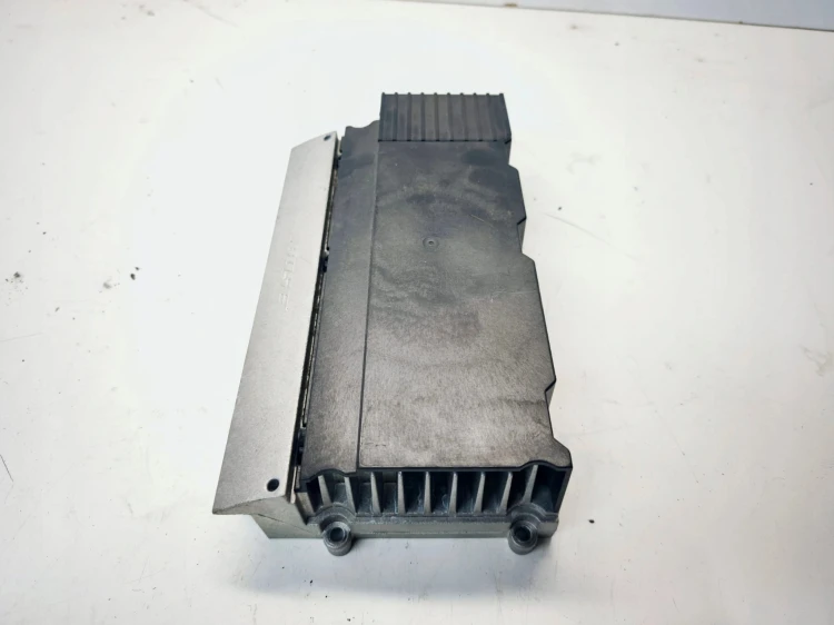 WZMACNIACZ BOSE AUDI A6 C6 4F0035223G 4F0910223J