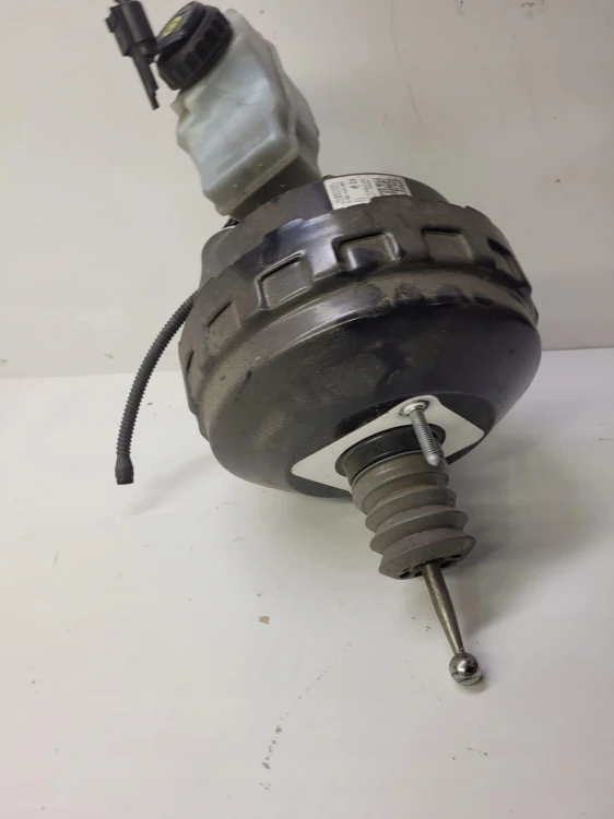 POMPA HAMULCOWA SERWO AUDI A1 A3 Q3 VW 5N2614105H