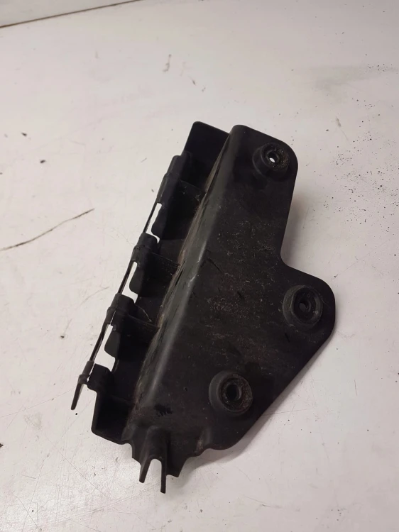 ŚLIZG ZDERZAKA PRAWY TYŁ AUDI A3 8P LIFT 8P3807394