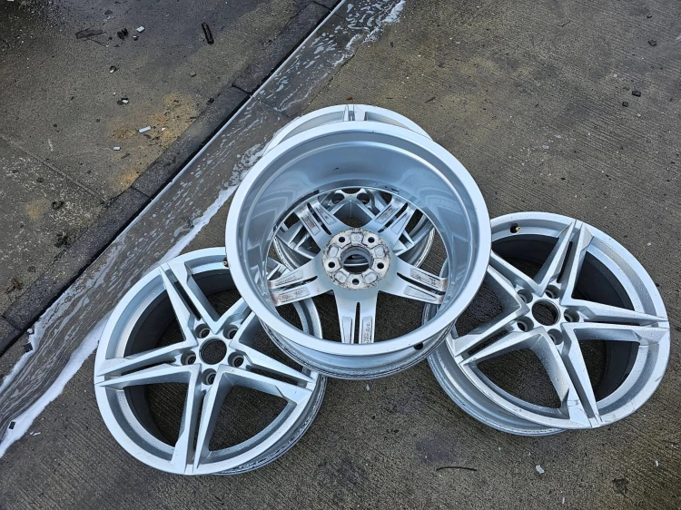 FELGA FELGI AUDI A4 B9 A5 8W R 18 ET40 8W0601025R