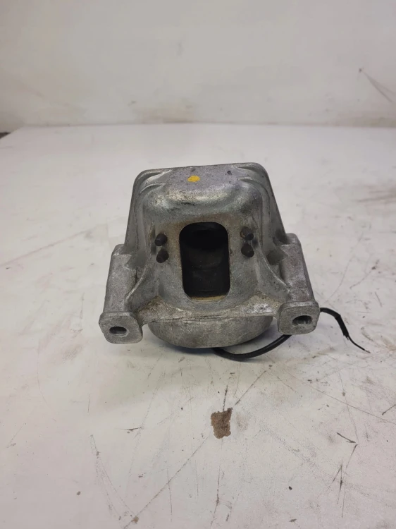 PODUSZKA SILNIKA L P AUDI A4 S4 S5 Q5 8R0199381AE