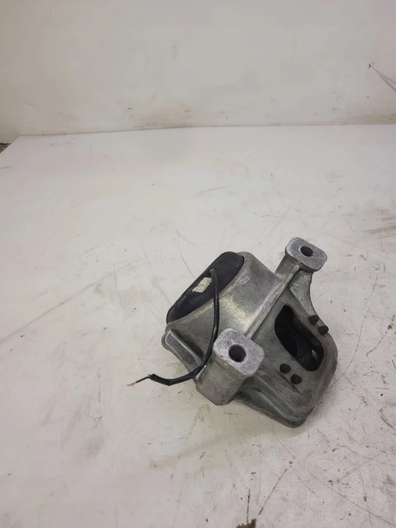 PODUSZKA SILNIKA L P AUDI A4 S4 S5 Q5 8R0199381AE