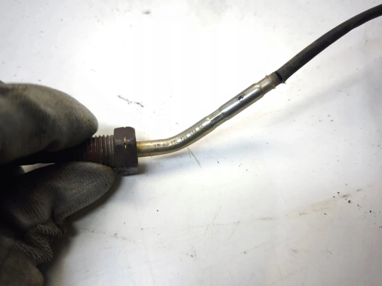 CZUJNIK TEMPERATURY SPALIN SONDA AUDI A4 B8 A5 8T Q5 8R A6 C7 03L906088BK
