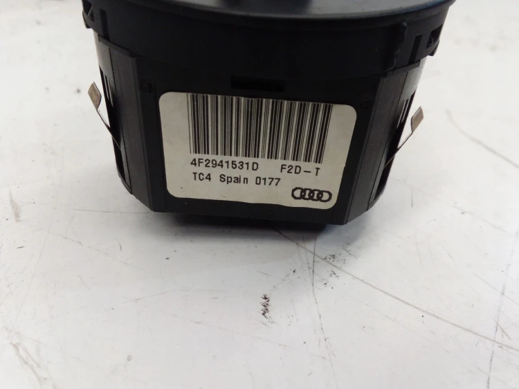 WŁĄCZNIK PRZEŁĄCZNIK ŚWIATEŁ AUDI A6 C6 4F2941531D