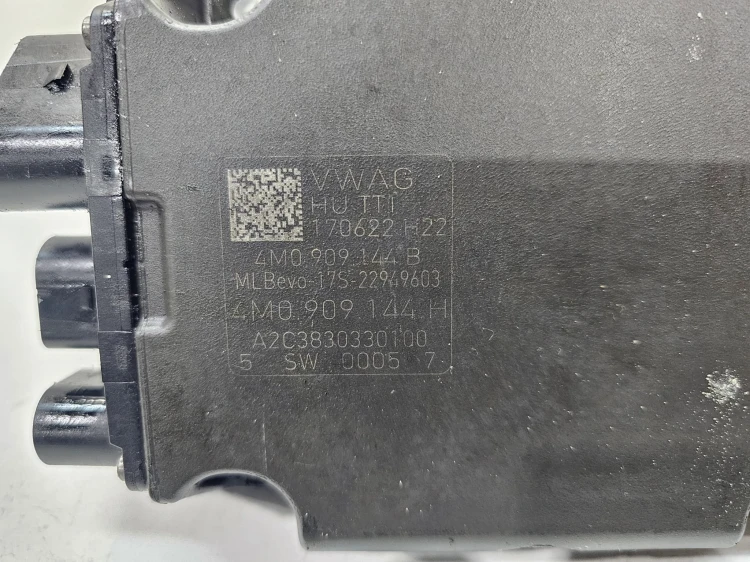 STEROWNIK PRZEKŁADNI MAGLOWNICY AUDI Q3 Q4 Q5 Q6 Q7 4M0909144B 144H