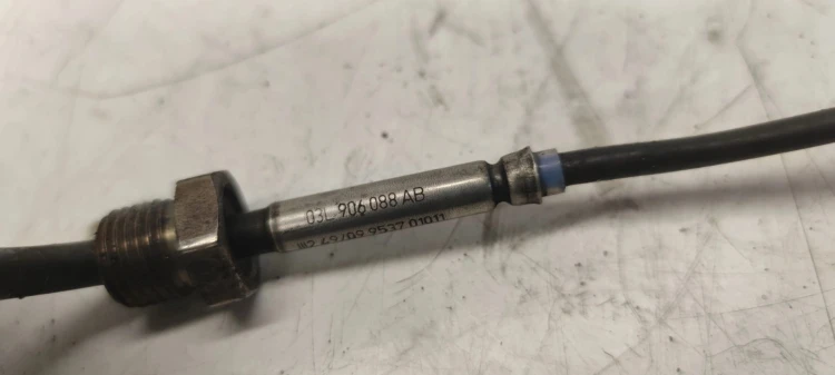 CZUJNIK TEMPERATURY SPALIN AUDI A4 A5 03L906088AB