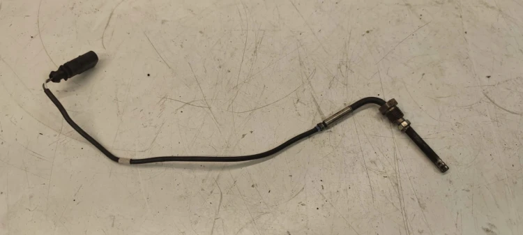 CZUJNIK TEMPERATURY SPALIN AUDI A4 A5 03L906088AB