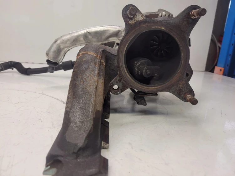 TURBOSPRĘŻARKA AUDI VW SEAT 1.8 TFSI 06J145701R