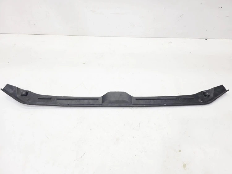 LISTWA USZCZELKA MASKI AUDI A4 B9 8W0823124