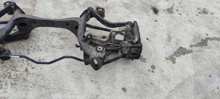 SANKI WÓZEK TYŁ AUDI A4 B9 A5 8W0505235AG SEDAN AVANT KOMBI