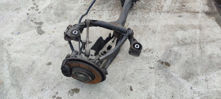 SANKI WÓZEK TYŁ AUDI A4 B9 A5 8W0505235AG SEDAN AVANT KOMBI