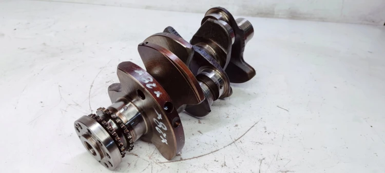 WAŁ KORBOWY AUDI A6 C6 LIFT 3.0 TFSI CAJ R6EB *28*