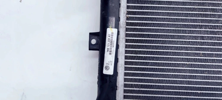 CHŁODNICA WODY AUDI A3 VW SEAT SKODA 1K0121251AT