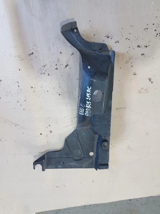 OSŁONA PODWOZIA AUDI A4 B6 B7 LEWA 8E0825215AC