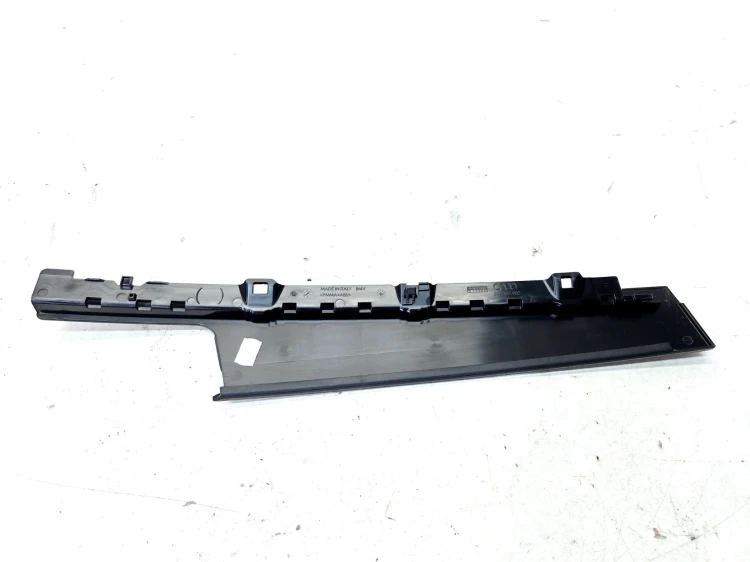 NAKŁADKA OSŁONA SŁUPKA DRZWI PRAWY PRZÓD AUDI Q4 E-TRON 89A837902A