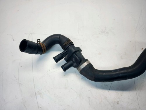RURA PRZEWÓD WĄŻ WODY AUDI VOLKSWAGEN SKODA SKODA 1.6 TDI 6R0122051AT