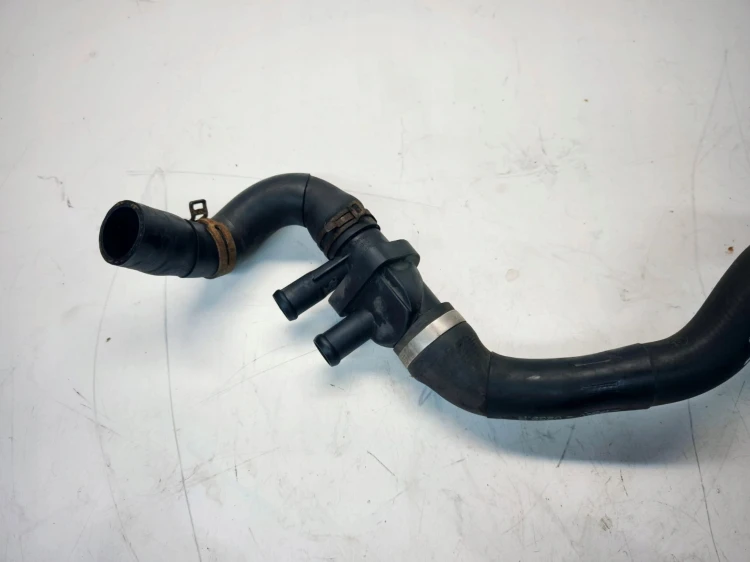 RURA PRZEWÓD WĄŻ WODY AUDI VOLKSWAGEN SKODA SKODA 1.6 TDI 6R0122051AT