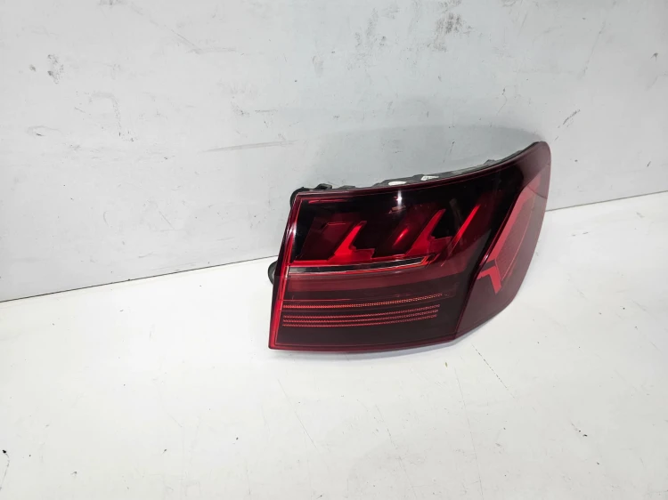 LAMPA PRAWY TYŁ W BŁOTNIK AUDI A4 B9 LIFT AVANT 8W9945092AA LED