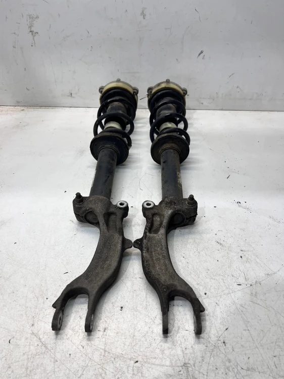 AMORTYZATOR LEWY PRAWY PRZÓD AUDI A5 8W 8W6413031B KOMPLET