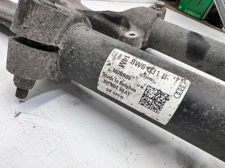 AMORTYZATOR LEWY PRAWY PRZÓD AUDI A5 8W 8W6413031B KOMPLET