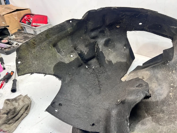NADKOLE LEWY PRZÓD MATERIAŁOWE AUDI A4 B8 8K0821171C