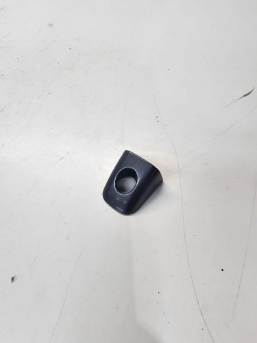 ZAŚLEPKA WKŁADKI ZAMKA AUDI A1 A4 A5 Q5 8T0837879