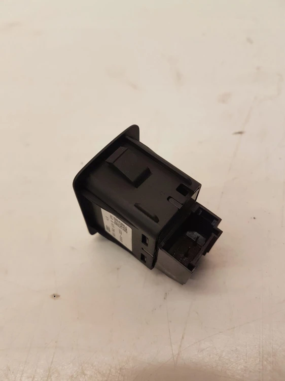 WŁĄCZNIK WYŁĄCZNIK ALARMU AUDI A4 A5 A6 4F0962109B
