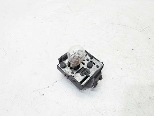 WKŁAD LAMPY LEWY LUB PRAWY TYŁ W KLAPĘ VOLKSWAGEN SHARAN 7M3945259
