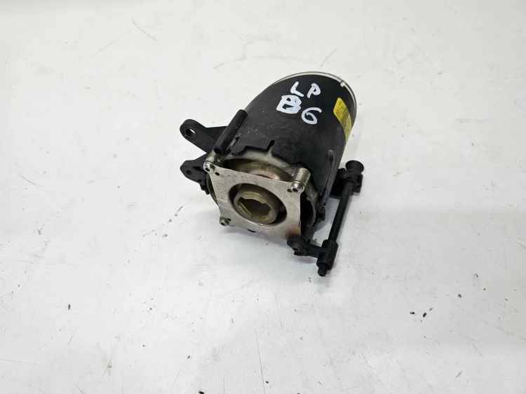 HALOGEN LAMPA PRZECIWMGIELNA LEWY PRZÓD AUDI A4 B6 8E0941699B